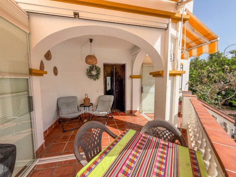 3 soverom Villa til salgs i Torrox-Costa med svømmebasseng garasje - € 375 000 (Ref: 10148453)
