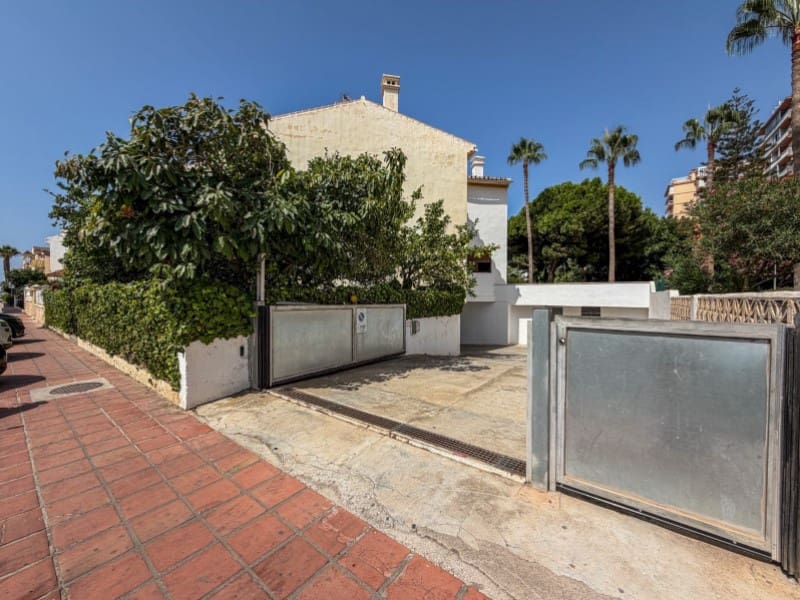 3 soverom Villa til salgs i Torrox-Costa med svømmebasseng garasje - € 375 000 (Ref: 10148453)