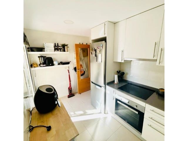 2 makuuhuone Kattohuoneisto myytävänä paikassa Torrox Pueblo, Torrox mukana uima-altaan 
autotalli - 279 000 € (Ref: 10157551)