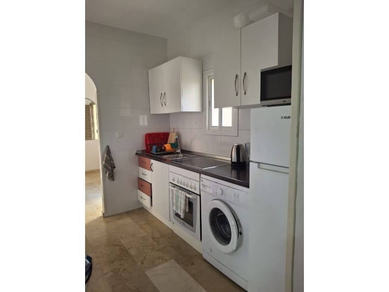 2 makuuhuone Asunto vuokrattavana paikassa Nerja mukana uima-altaan - 900 € (Ref: 10168431)