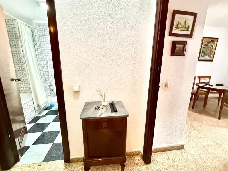 4 soveværelse Lejlighed til salg i Malaga by med garage - € 459.000 (Ref: 10173788)