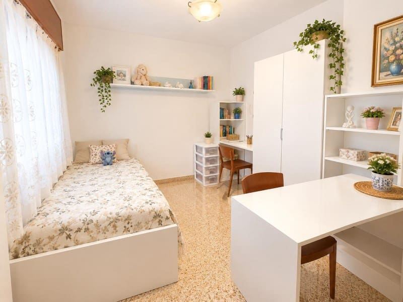 4 soveværelse Lejlighed til salg i Malaga by med garage - € 459.000 (Ref: 10173788)