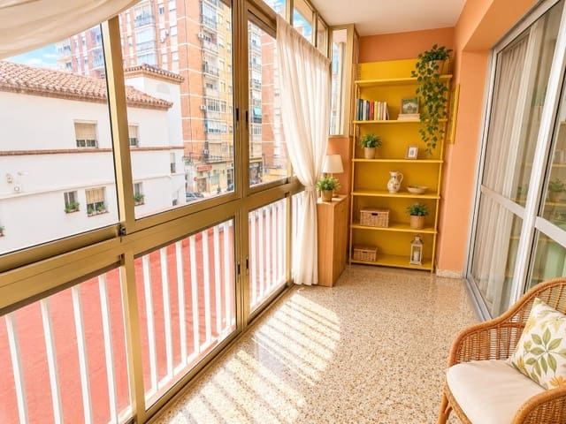 4 soveværelse Lejlighed til salg i La Princesa, Málaga by med garage - € 459.000 (Ref: 10173788)