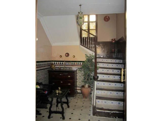 6 soveværelse Byhus til salg i Alhama de Granada - € 290.000 (Ref: 3846341)