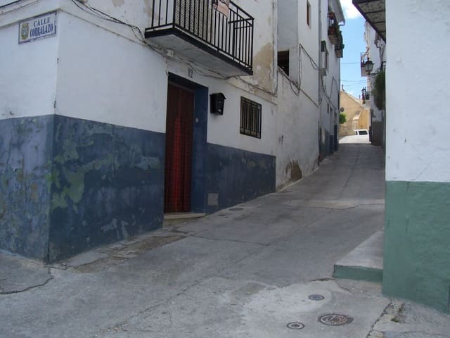 4 soveværelse Byhus til salg i Alhama de Granada - € 45.000 (Ref: 3846354)