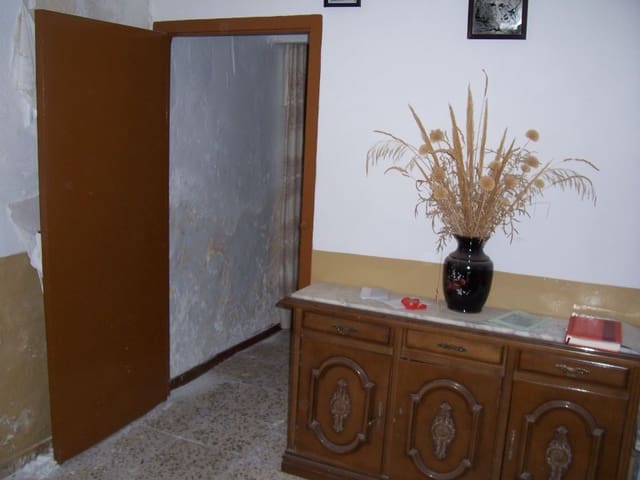 4 soveværelse Byhus til salg i Alhama de Granada - € 45.000 (Ref: 3846354)