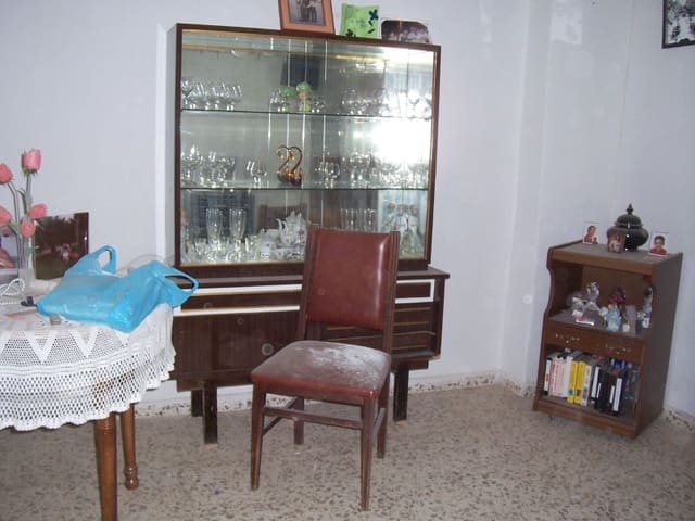 4 soveværelse Byhus til salg i Alhama de Granada - € 45.000 (Ref: 3846354)