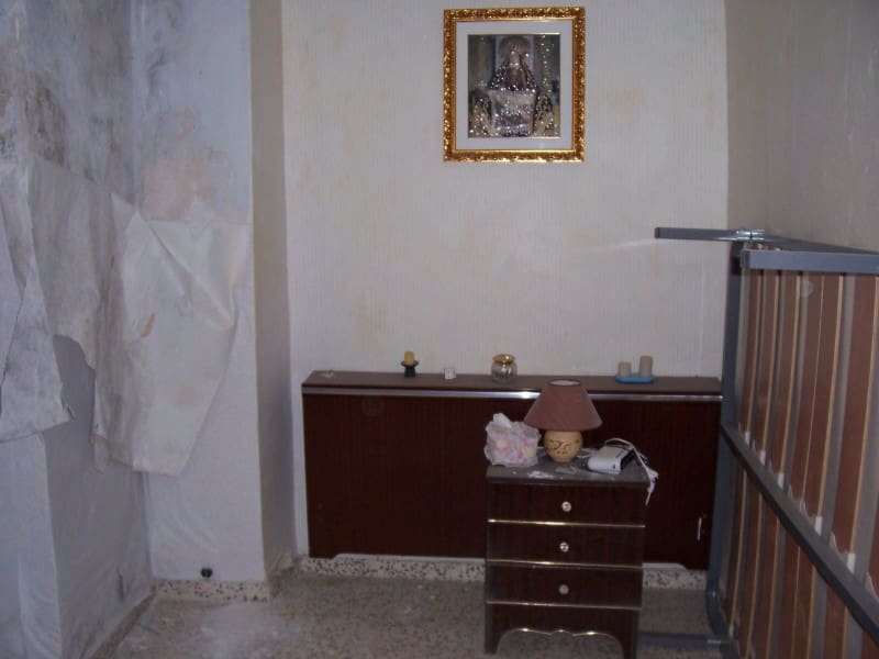 4 soveværelse Byhus til salg i Alhama de Granada - € 45.000 (Ref: 3846354)