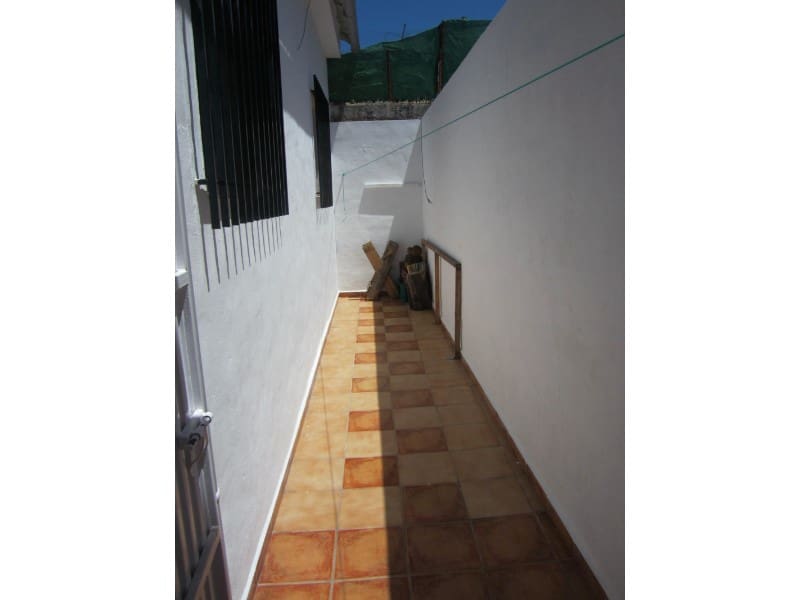 3 soveværelse Byhus til salg i Jayena med garage - € 119.000 (Ref: 3846375)