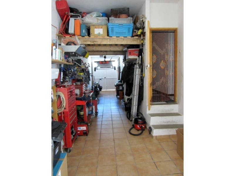 3 soveværelse Byhus til salg i Jayena med garage - € 119.000 (Ref: 3846375)