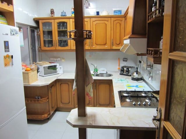 3 soveværelse Byhus til salg i Jayena med garage - € 119.000 (Ref: 3846375)