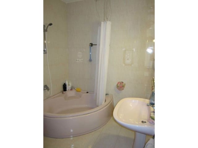 3 soveværelse Byhus til salg i Jayena med garage - € 119.000 (Ref: 3846375)