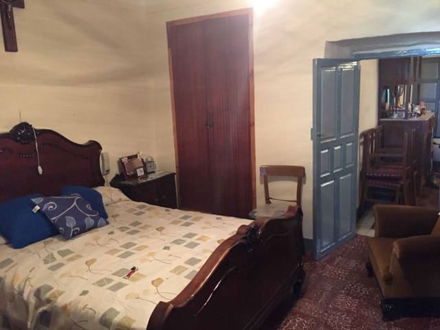 6 soveværelse Byhus til salg i Alhama de Granada - € 80.000 (Ref: 4510672)