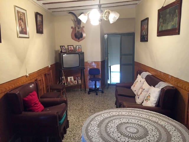 6 soveværelse Byhus til salg i Alhama de Granada - € 80.000 (Ref: 4510672)