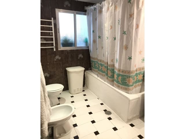 Casa de 5 habitaciones en Cacín en venta con garaje - 68.000 € (Ref: 4510685)