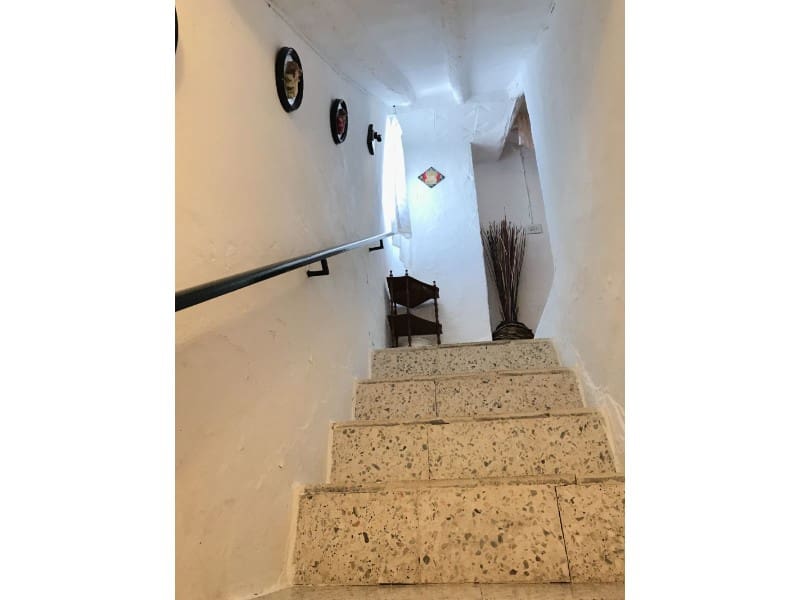 5 bedroom Townhouse for sale in Cacin with garage - € 68,000 (Ref: 4510685)