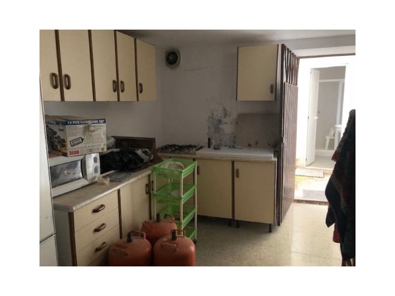 5 soveværelse Byhus til salg i Arenas del Rey - € 76.000 (Ref: 4510709)