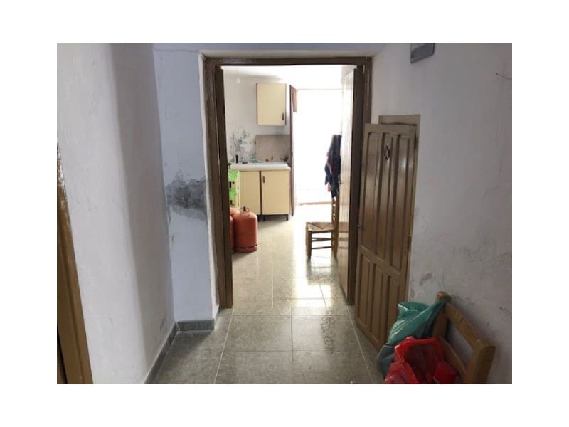 5 soveværelse Byhus til salg i Arenas del Rey - € 76.000 (Ref: 4510709)