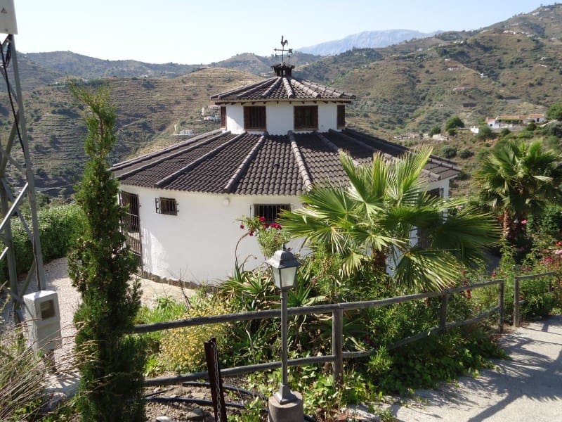 4 slaapkamer Villa te koop in Torrox - € 378.000 (Ref: 4510710)