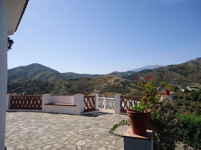 4 soveværelse Villa til salg i Torrox Pueblo, Torrox - € 378.000 (Ref: 4510710)