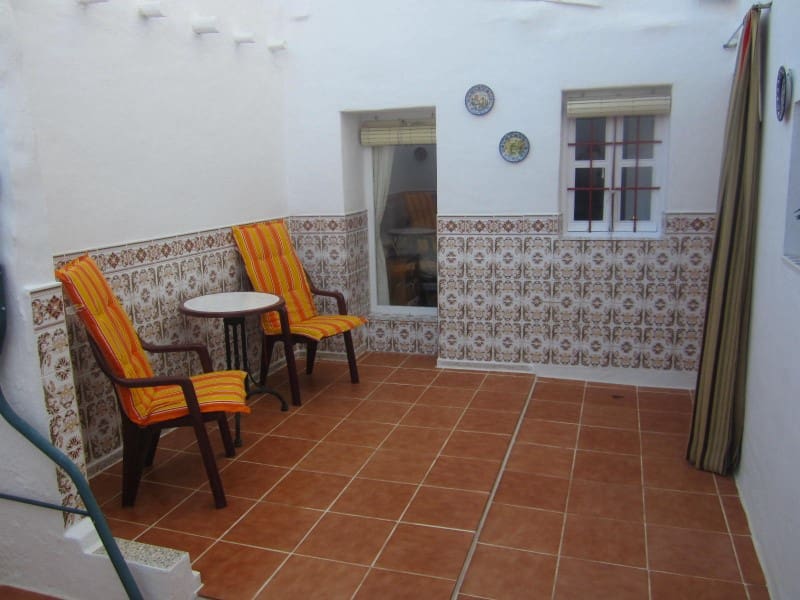 6 soveværelse Byhus til salg i Cacin - € 109.000 (Ref: 4510762)