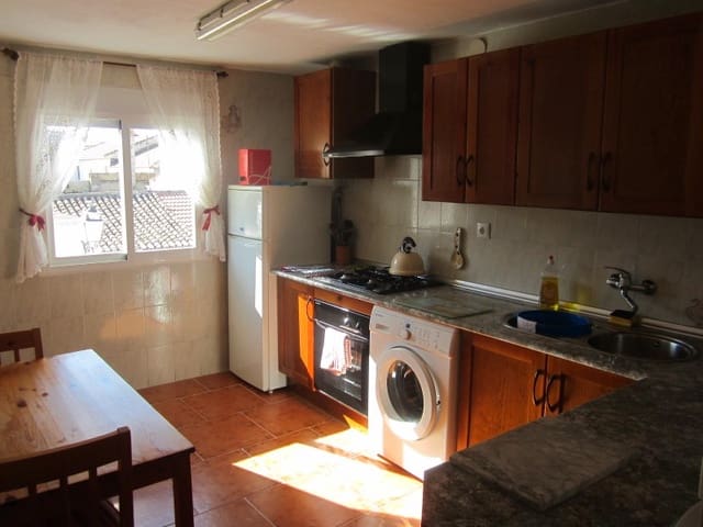 6 soveværelse Byhus til salg i Cacín - € 109.000 (Ref: 4510762)