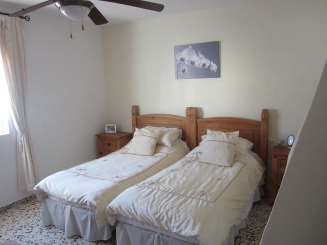 6 soveværelse Byhus til salg i Cacín - € 109.000 (Ref: 4510762)