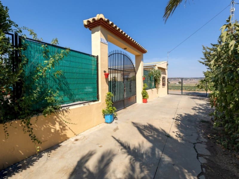 3 bedroom Townhouse for sale in Alhama de Granada with garage - € 269,000 (Ref: 4873874)