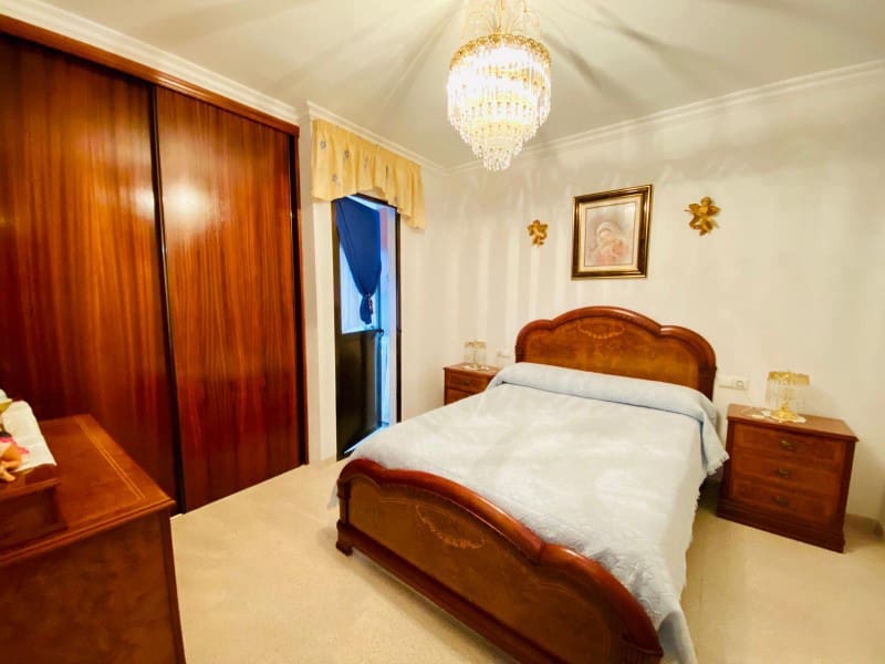 5 bedroom Townhouse for sale in Alhama de Granada - € 148,000 (Ref: 5496152)