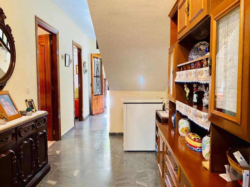 5 bedroom Townhouse for sale in Alhama de Granada - € 148,000 (Ref: 5496152)