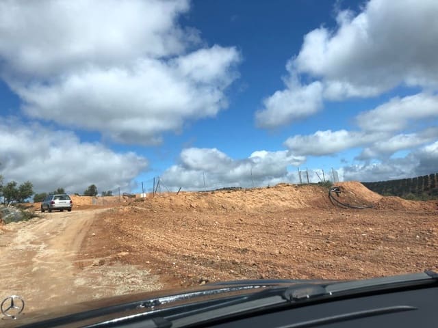 Grunde uden byggetilladelser til salg i Arenas del Rey - € 89.000 (Ref: 5630215)