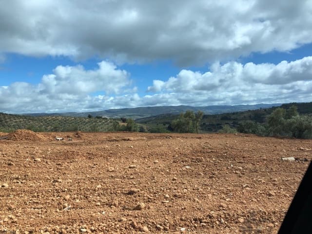 Grunde uden byggetilladelser til salg i Arenas del Rey - € 89.000 (Ref: 5630215)