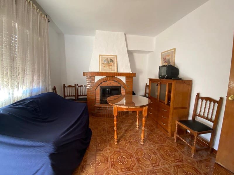 2 bedroom Townhouse for sale in Cacin - € 80,000 (Ref: 5846794)