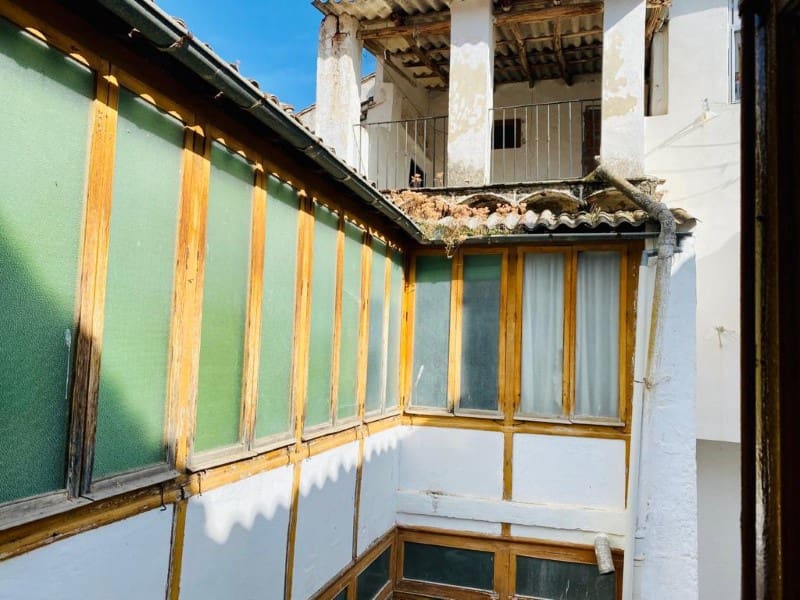 3 slaapkamer Flat te koop in Alhama de Granada - € 99.000 (Ref: 6394898)