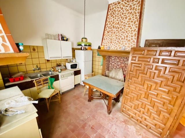 3 bedroom Flat for sale in Alhama de Granada - € 99,000 (Ref: 6394898)