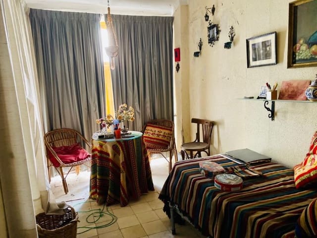 3 bedroom Flat for sale in Alhama de Granada - € 99,000 (Ref: 6394898)