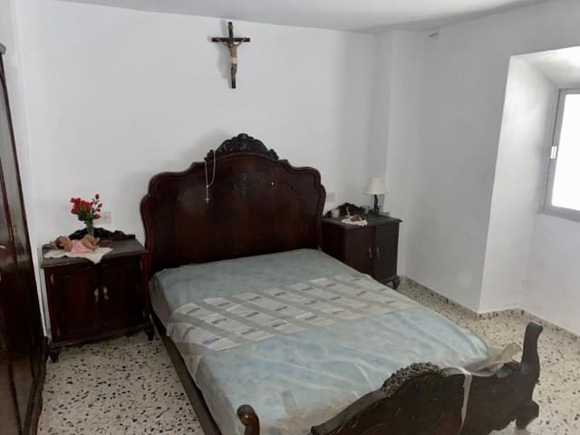 4 soveværelse Byhus til salg i Alhama de Granada - € 65.000 (Ref: 6425413)