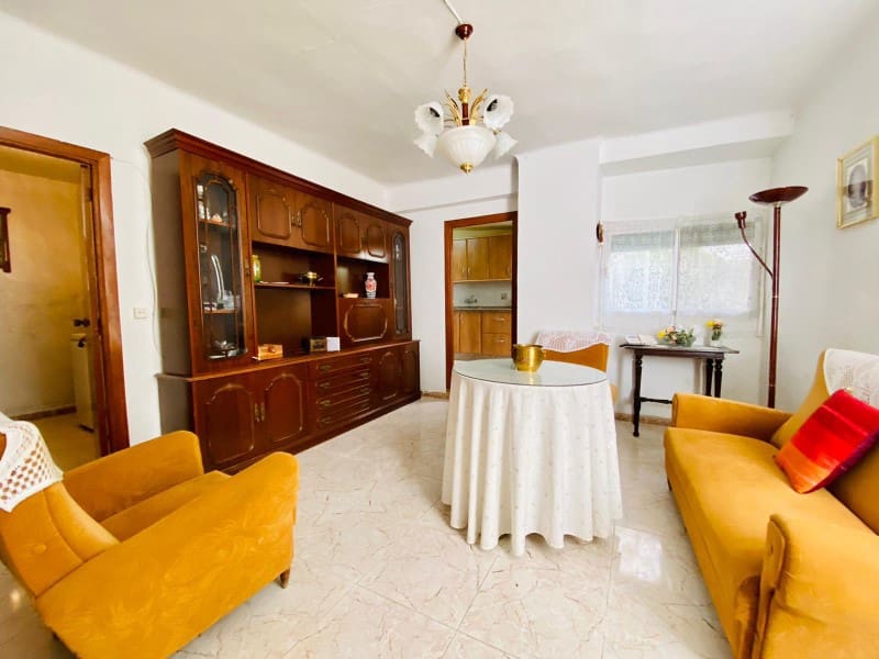 4 soveværelse Byhus til salg i Alhama de Granada med garage - € 89.000 (Ref: 6569542)