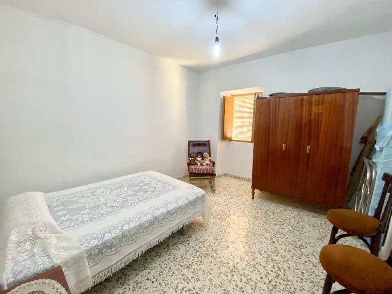 4 soveværelse Byhus til salg i Alhama de Granada med garage - € 89.000 (Ref: 6569542)