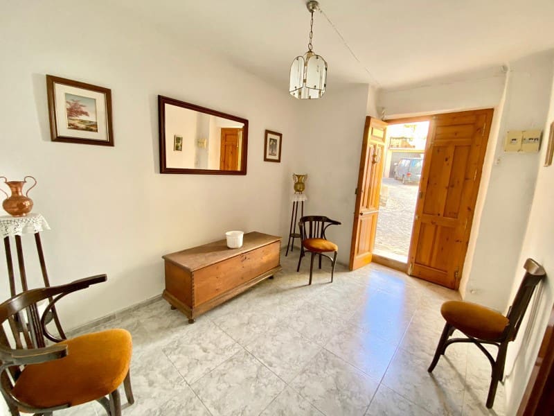 4 soveværelse Byhus til salg i Alhama de Granada med garage - € 89.000 (Ref: 6569542)