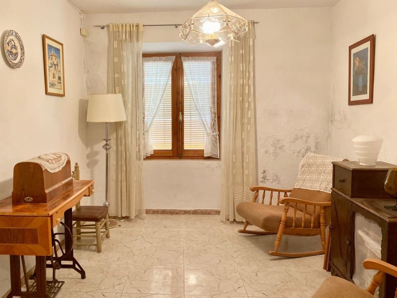 4 soveværelse Byhus til salg i Alhama de Granada med garage - € 89.000 (Ref: 6569542)