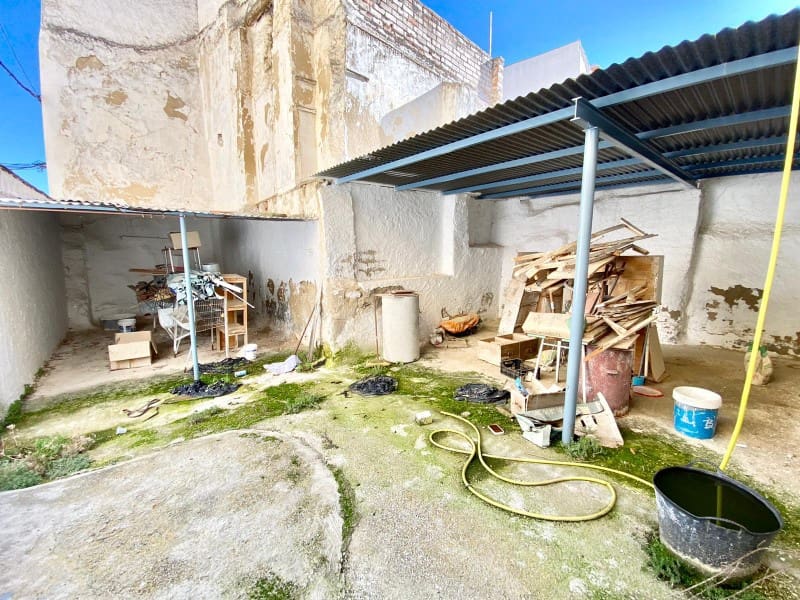 4 soveværelse Byhus til salg i Alhama de Granada med garage - € 89.000 (Ref: 6569542)