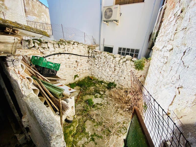 4 soveværelse Byhus til salg i Alhama de Granada med garage - € 89.000 (Ref: 6569542)