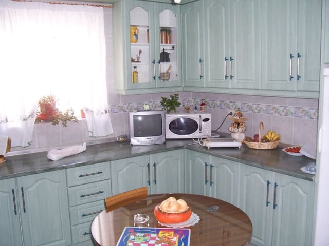 4 soveværelse Byhus til salg i Arenas del Rey - € 99.000 (Ref: 679289)