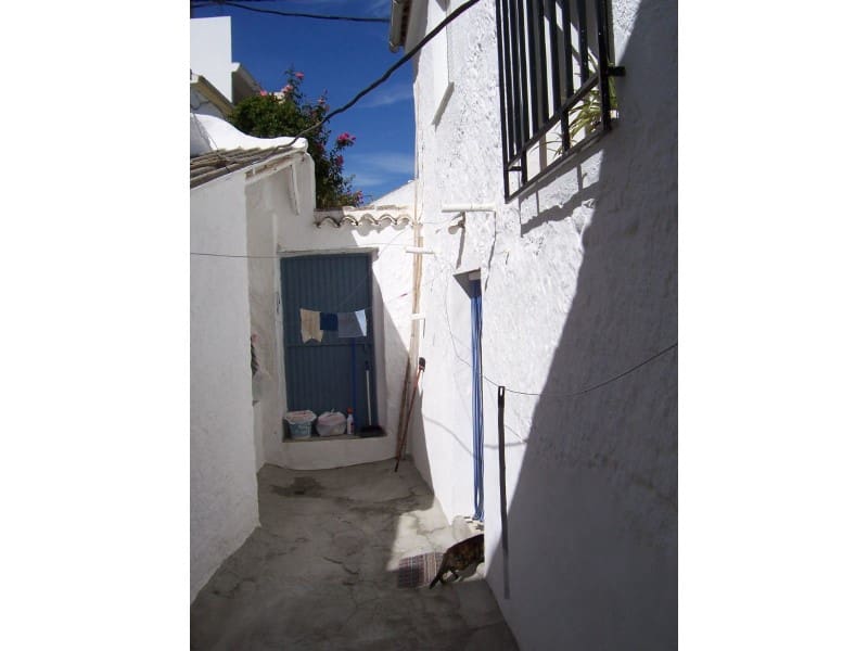 4 soveværelse Byhus til salg i Arenas del Rey - € 99.000 (Ref: 679289)