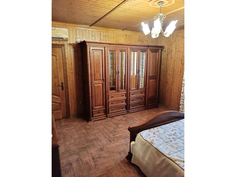 4 soveværelse Byhus til salg i Huetor Tajar med swimmingpool garage - € 295.000 (Ref: 6917579)