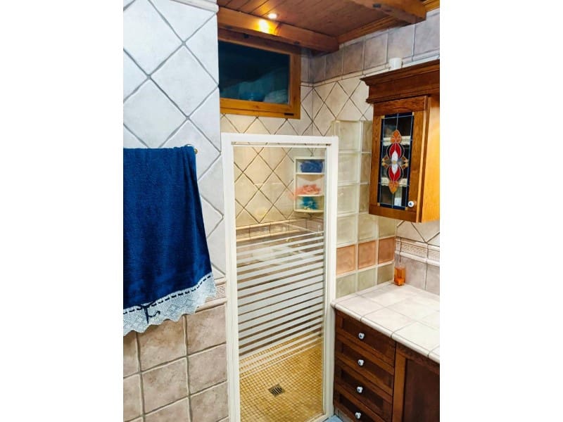 4 soveværelse Byhus til salg i Huetor Tajar med swimmingpool garage - € 295.000 (Ref: 6917579)