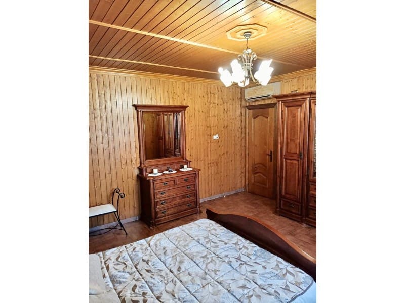 4 soveværelse Byhus til salg i Huetor Tajar med swimmingpool garage - € 295.000 (Ref: 6917579)