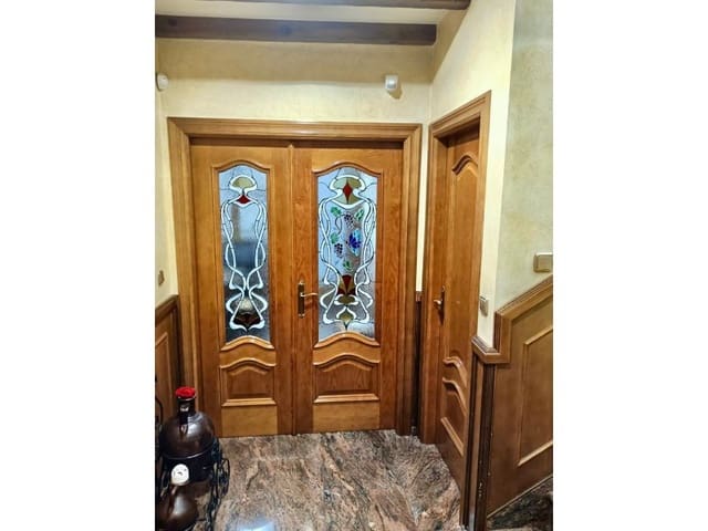 4 soveværelse Byhus til salg i Huétor Tájar med swimmingpool garage - € 295.000 (Ref: 6917579)