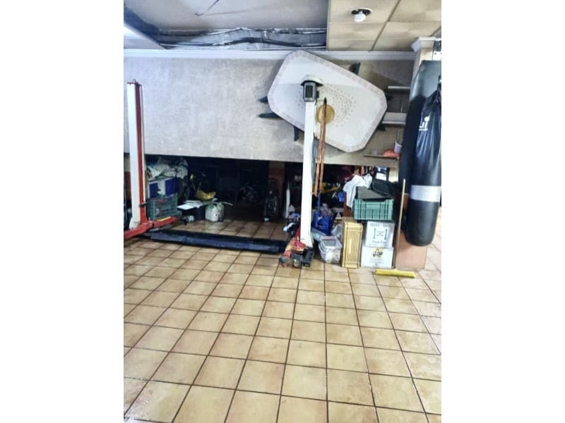 4 soveværelse Byhus til salg i Huetor Tajar med swimmingpool garage - € 295.000 (Ref: 6917579)